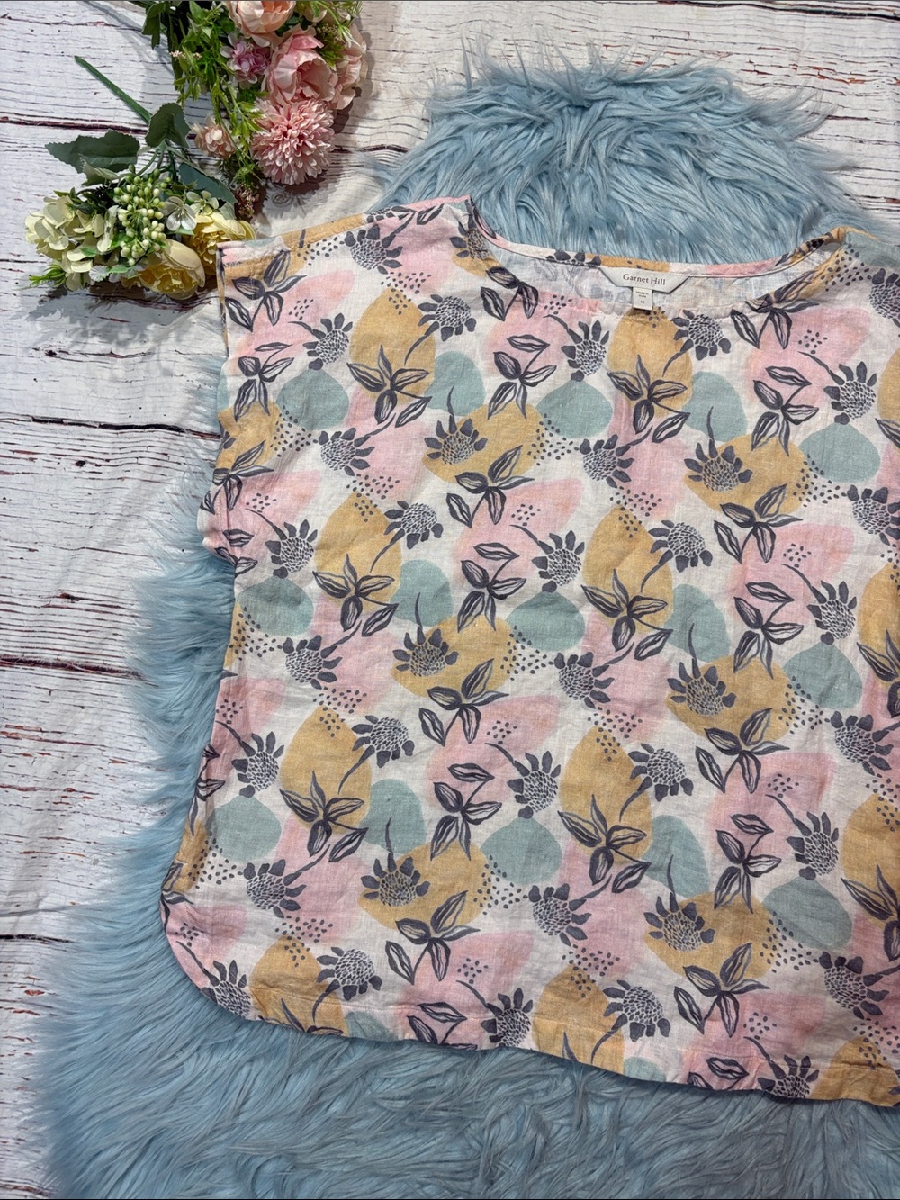 Garnet Hill Floral Tropical Linen Boxy Short Sleeve Top - Picture 4 of 9